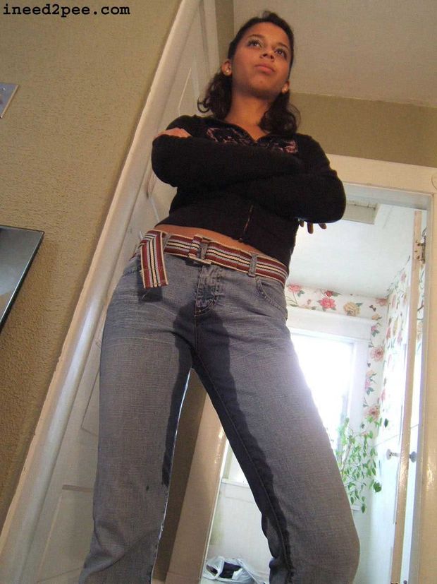 Gorgeous latina in hot pic