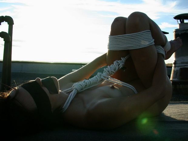 Amazing bondage pic