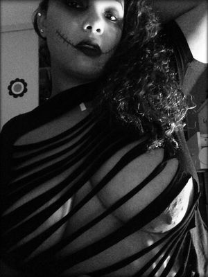 Amazing hooters in this awesome photo