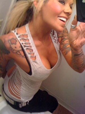 Hot rookie selfshot pic featuring lovely blonde homemade