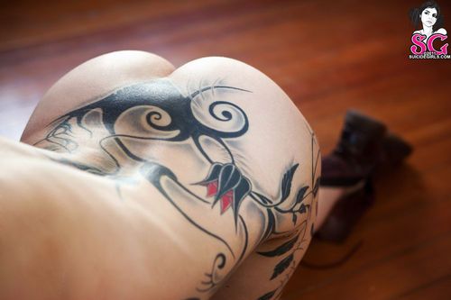 Beautiful booty in amazing pic