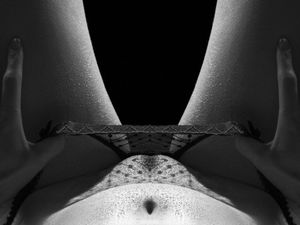 Superb bra in awesome pussy pic