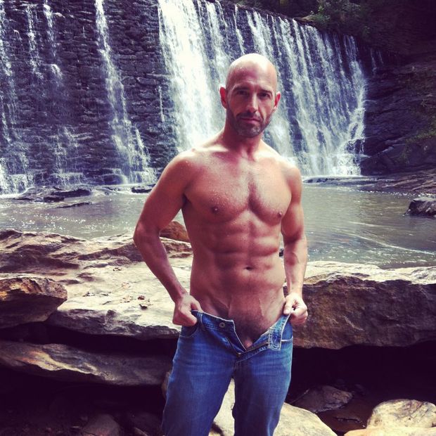 Ace Banner (gay pornstar)