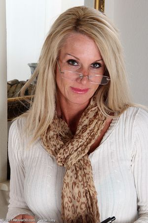 Amazing cosplay photo featuring superb cougar