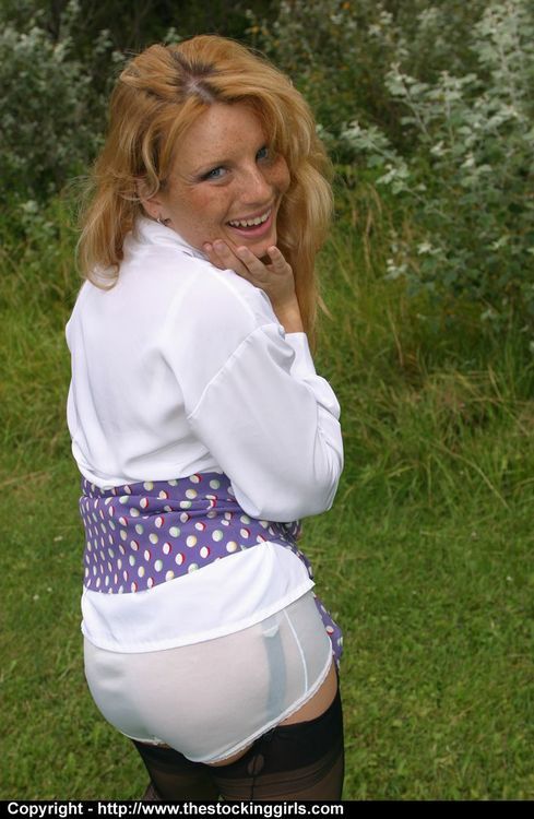 Fiona you look radiant when you lift your skirt -...