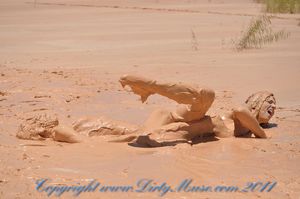 Stunning lesbian in a incredible pic