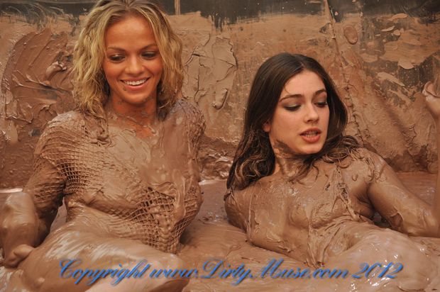 Awesome photo with hot lesbian