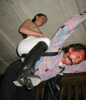 Amazing bondage pic