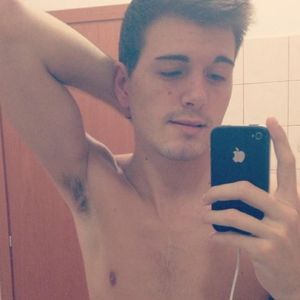 Frankie Fatale! (@Mannequin391 on twitter)