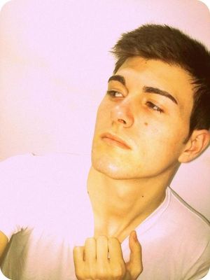 Frankie Fatale! (@Mannequin391 on twitter)