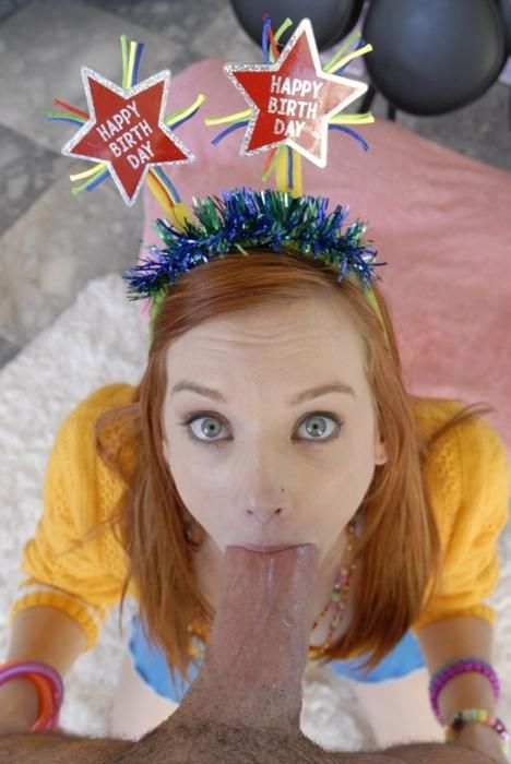 Beautiful starlet in hot head humor picture