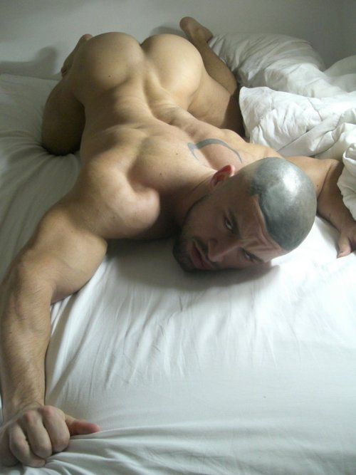 FranÃ§ois Sagat naked in a bed!Â (Part 5 - Final)