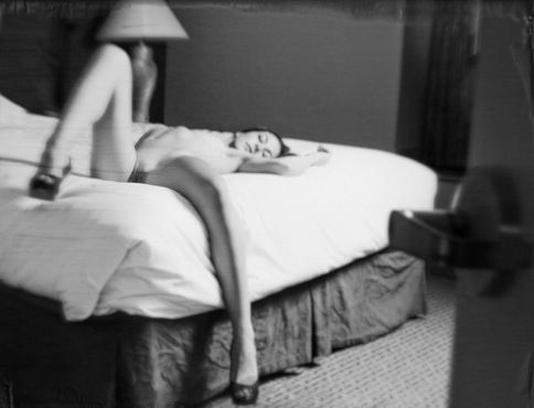 daddyssweetslave:

Daddy peeks in on you whenever I want.