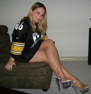 Hot pic with a stunning blonde