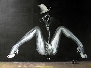 Gas mask, X-ray legs mural - erm..., what??!