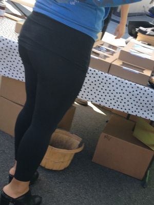 Lots of juicy treats at the Farmer&#8217;s market. If you liked this post ... you may enjoy these too!At the Fondle-My-Ass market with @Wanu