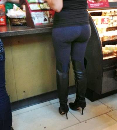 What a phat juicy ass at Starbucks!Â  Great creep and @creep_town &#38; @juan_shots were luck to see this heavenly shape in person. If you l