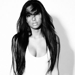 Thamara is a Latina??!