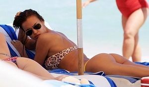 Hot pic with amazing booty