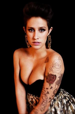 Nice Cleavage, Dev...