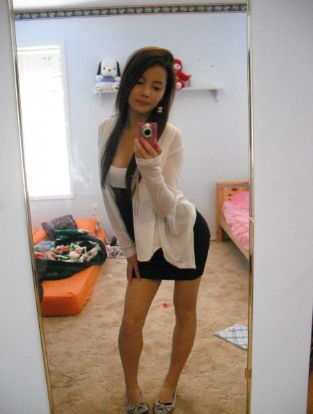 Gorgeous chinese in this hot photo