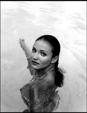 Beautiful brunette in awesome pic