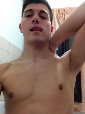 Frankie Fatale - @Mannequin391 on twitter)