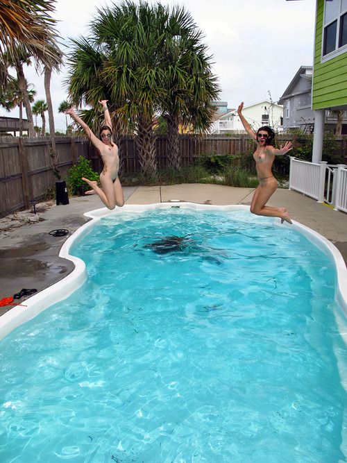 Jump ladies