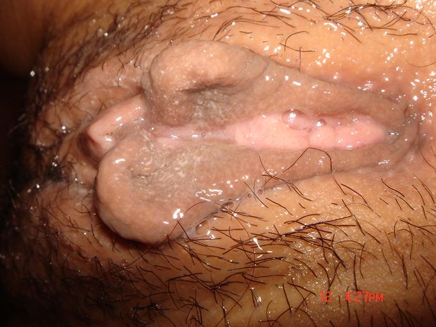 Superb natural in incredible vagina selfshot pic