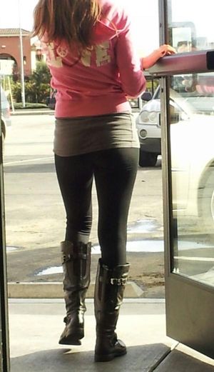 Walking out of my life and into my spank bank. If you liked this post ... you may enjoy these too!@ta2dcreep wants to make a deposit in this