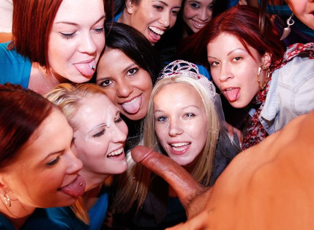 Incredible head party pic