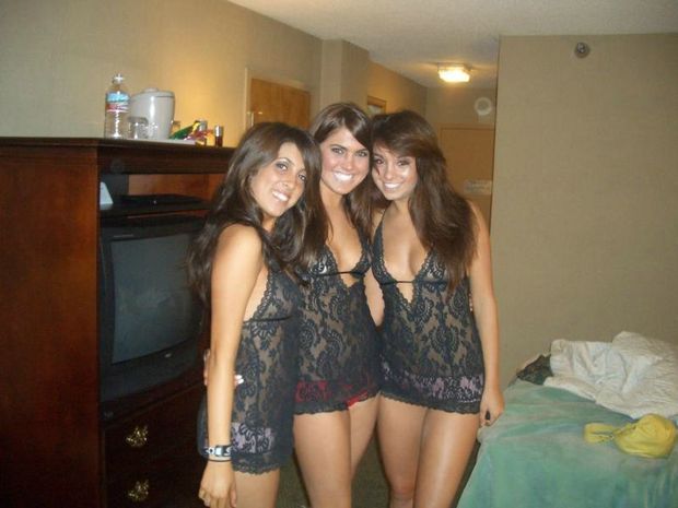 Hot pic with a hot brunette