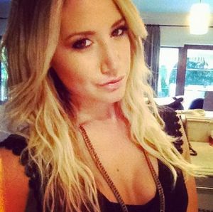 Ashley Tisdale would be PERFECT for hardcore porn...