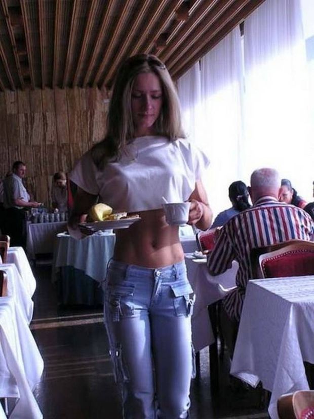 Amazing blonde toned body in this awesome beginners picture