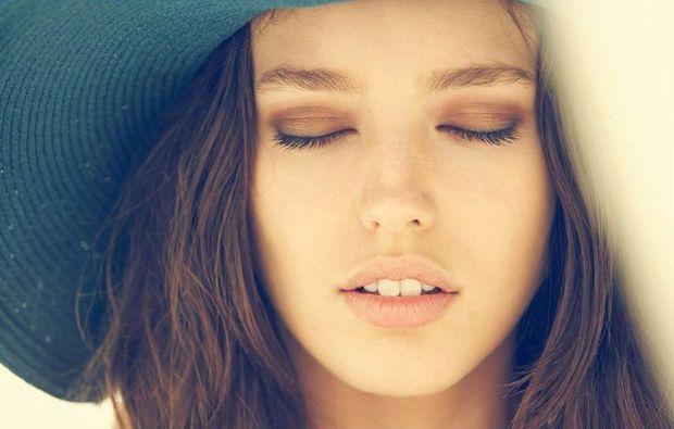Incredible picture with a fabulous brunette