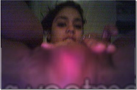 Disney "Good-Girl" Vanessa Hudgens Photo Leak 2011 - Spread Eagle