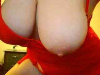 My fetish is to have a guy that licks my pussy for looongggggggggggg time!! I try to specialize in many fetishes