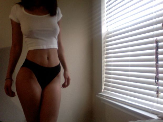 Might be giving her the benefit of the doubt w/the 'hips' & 'curvy' tags but got a feeling this is one of those women whose both AND petite!