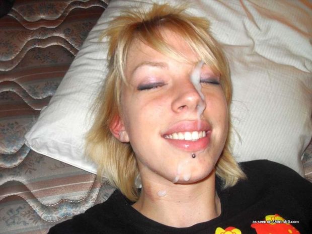 Amazing rookie jizzed picture with a amazing blonde rookie