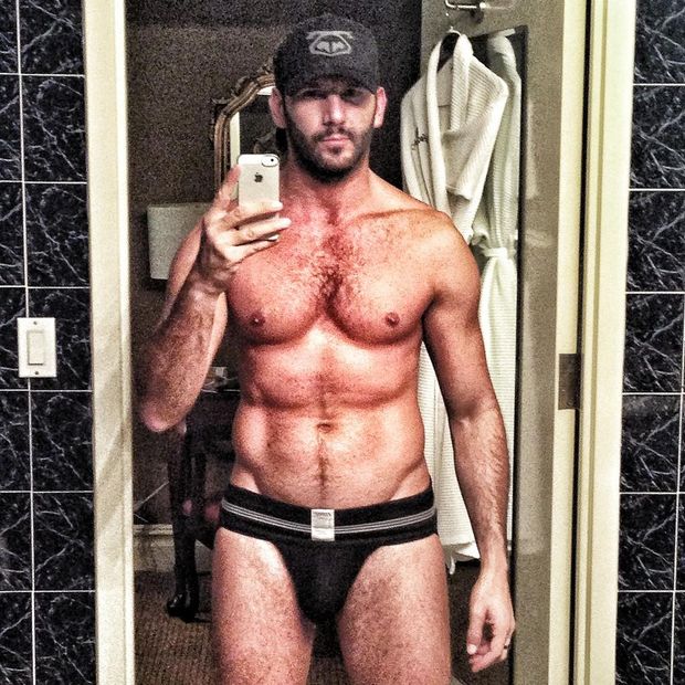 Rocco Hard (@Sverxxx on twitter)