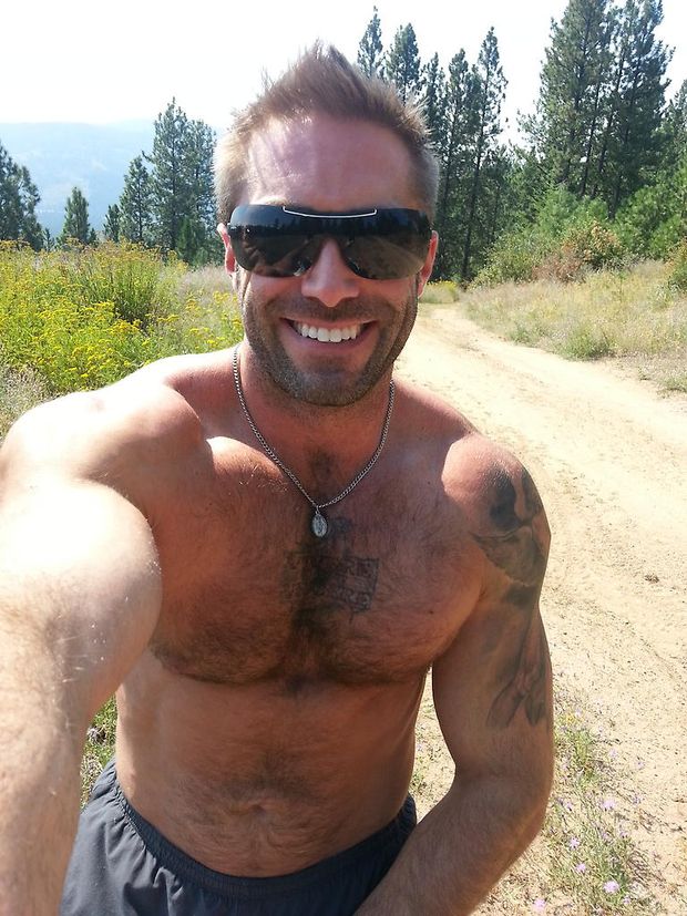 gay pornstar Jake Genesis! ♥