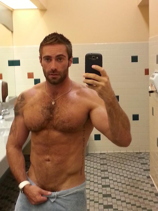 gay pornstar Jake Genesis! ♥