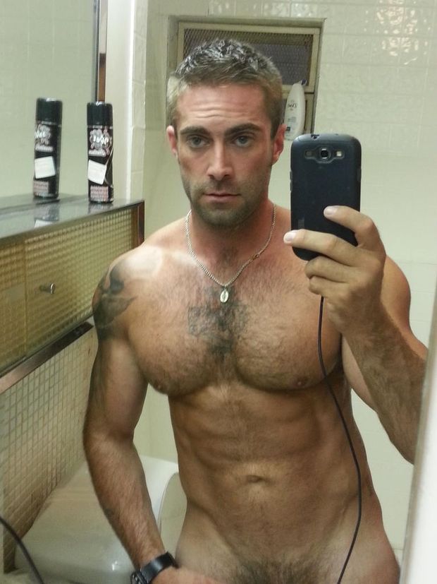 gay pornstar Jake Genesis! ♥