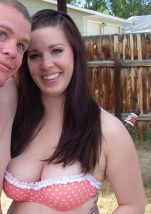 Awesome amateur girlfriend picture with stunning boobs student