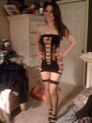 Beautiful ash brown teen in a incredible pic