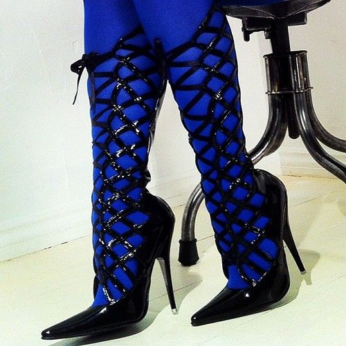 My shiny new boots ripe for worshipping!