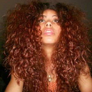 Stunning chocolate skinned in a awesome pic