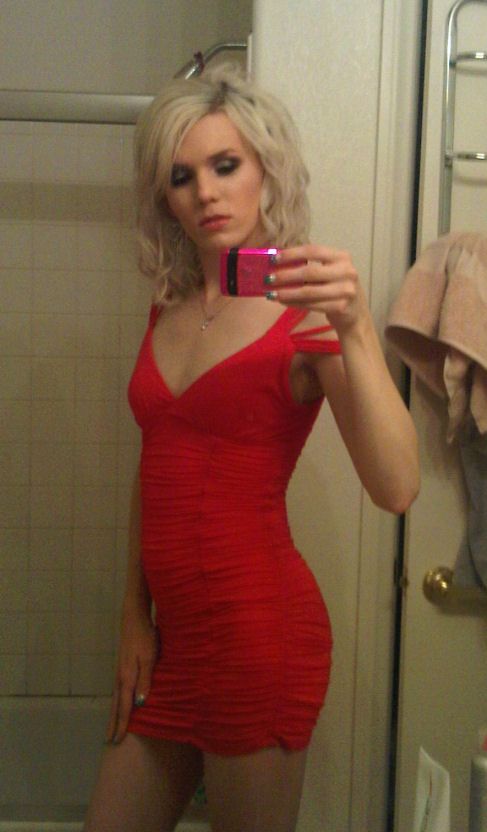 blahâ€¦ i wanna wear this dress again but i never go out! ahaha