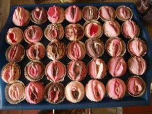 Mmmmm....PUSSY Cupcake