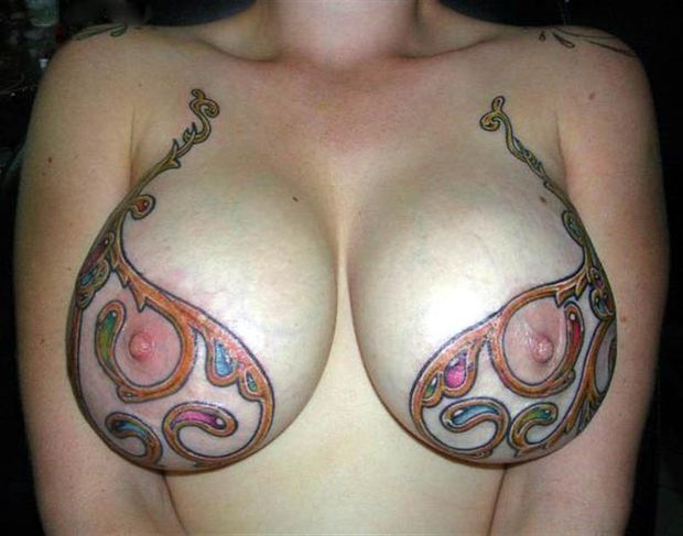 Slave Leia Tattoo -- Ouch!